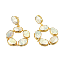 Load image into Gallery viewer, THE PEARL Earrings
